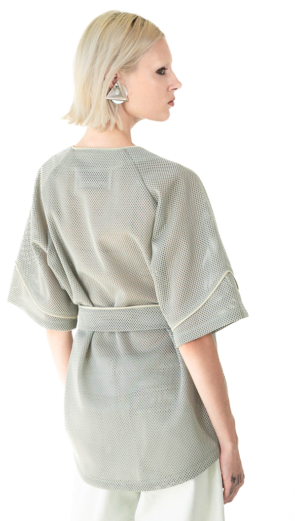 THE AERO MESH TOP