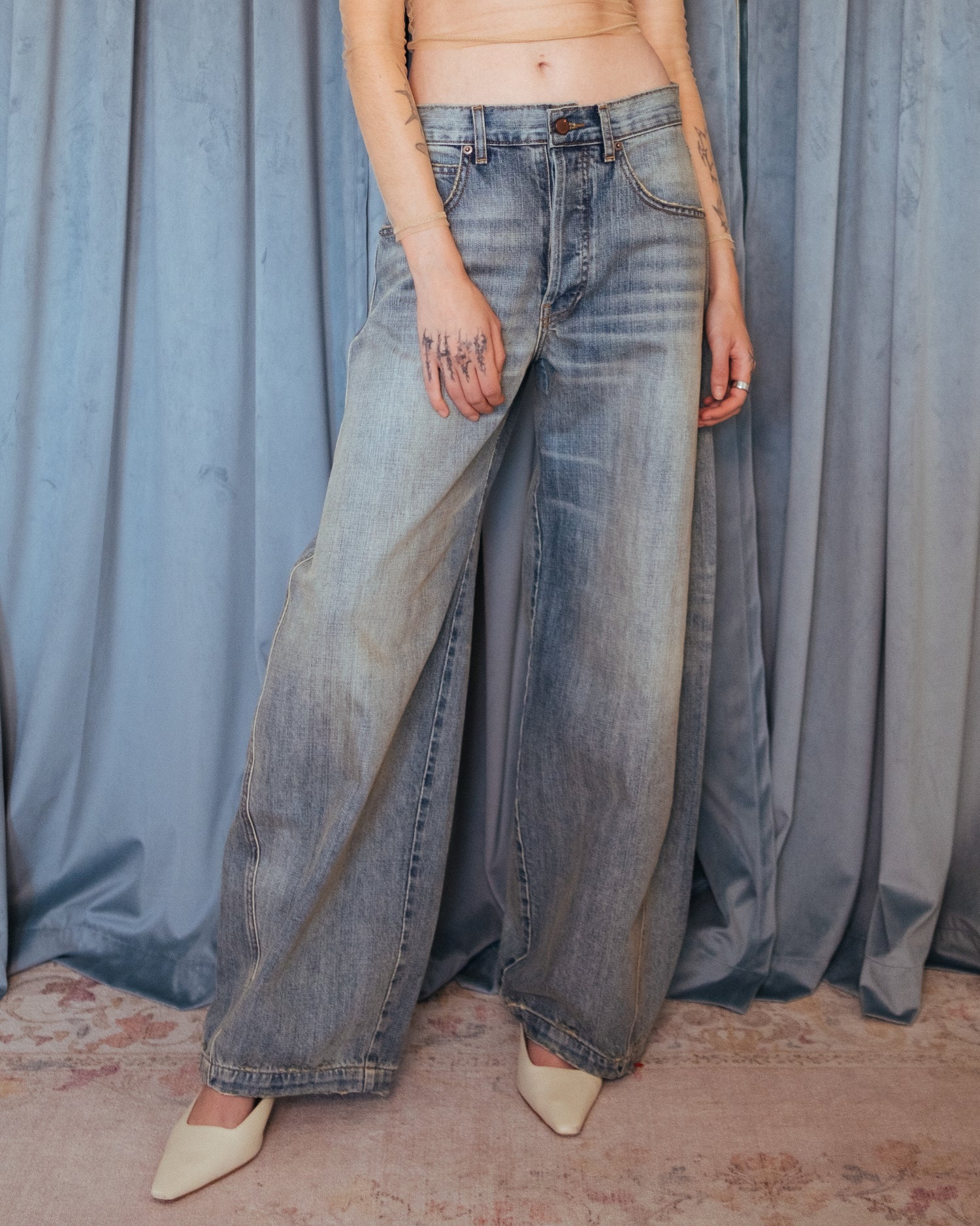 THE B1 JEANS