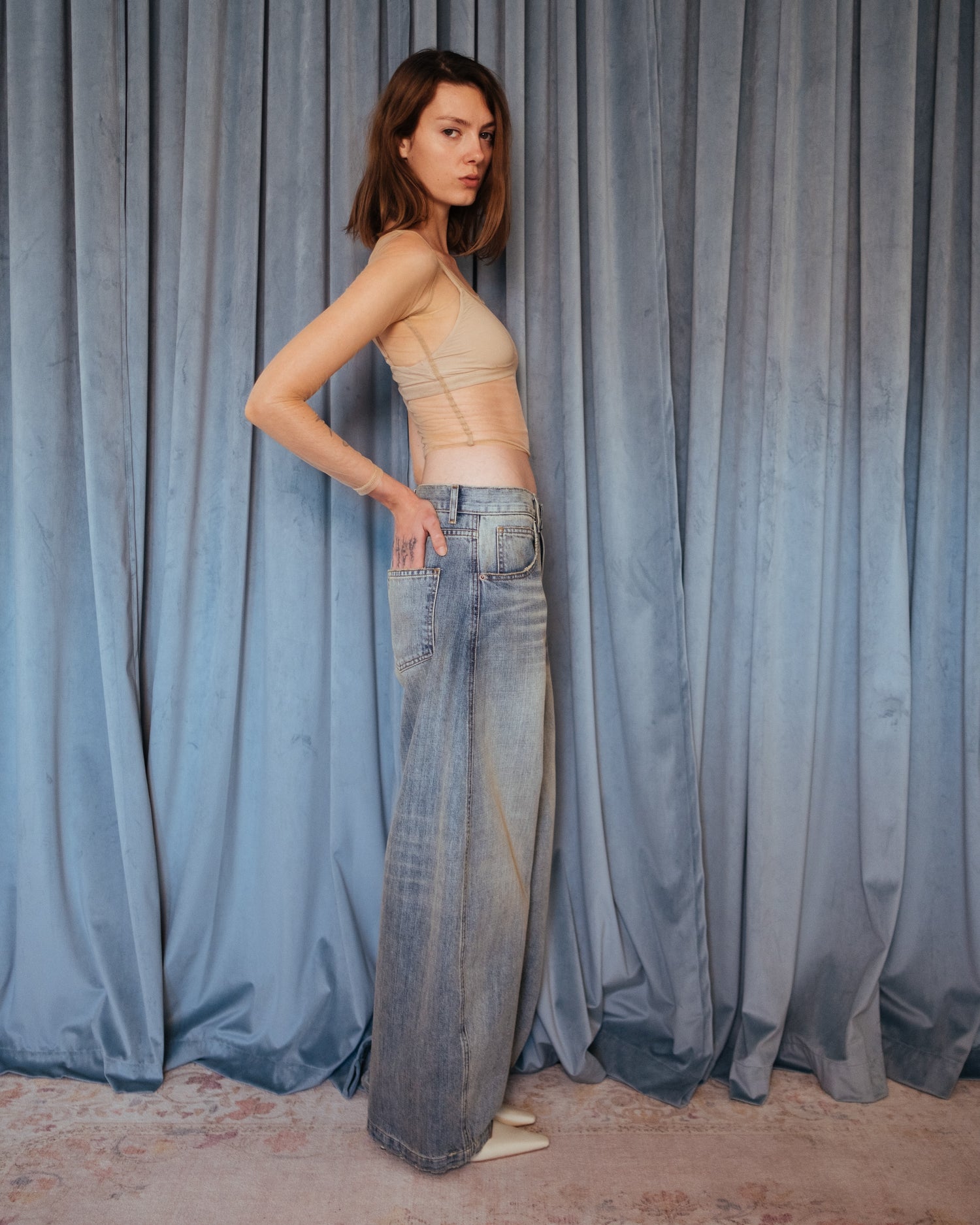 THE B1 JEANS